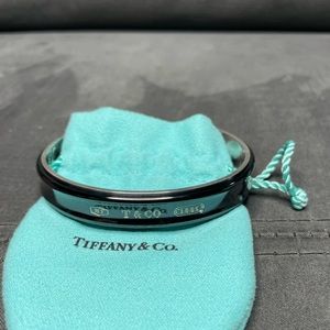 Tiffany & Co. 1837 Midnight Titanium and silver 925. Bracelet.